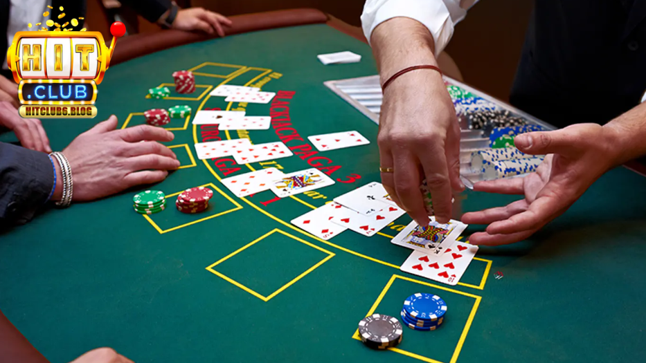 Nên chơi game nào tại Hitclub để ít rủi ro? 1 Các game bài như Tiến Lên Miền Nam, Phỏm, Mậu Binh, Xì Tố…